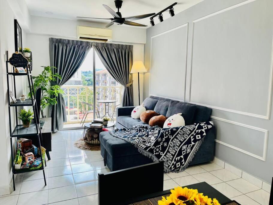 9 Pax Near Axiata Arena & Pavilion 2 Pangsapuri Kuala Lumpur